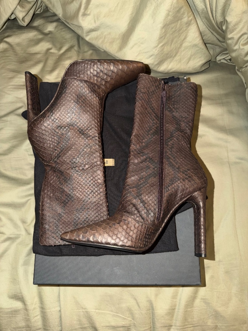 RARE EMBOSSED SNAKE SKIN LEATHER YEEZY SEASON 6 HEELS